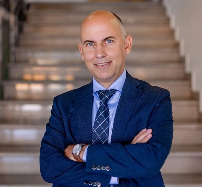 Na sliki je Janez Rebec, direktor podjetja Pivka