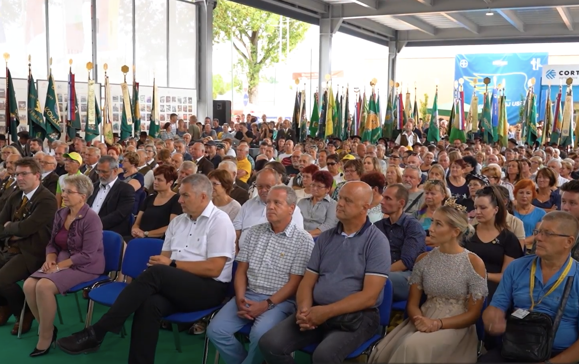 Sejem Agra skupina ljudi sedi