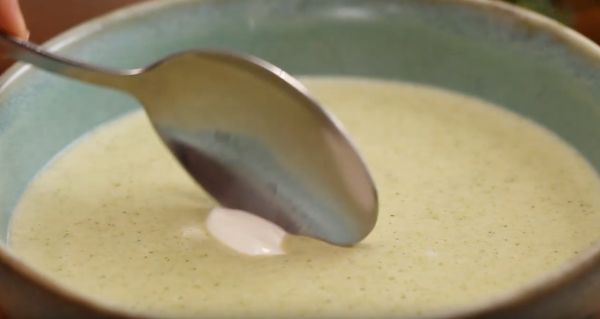 Brokolijeva juha s sirom - video recept