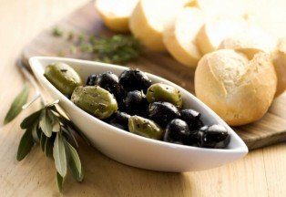 Olive v skledici