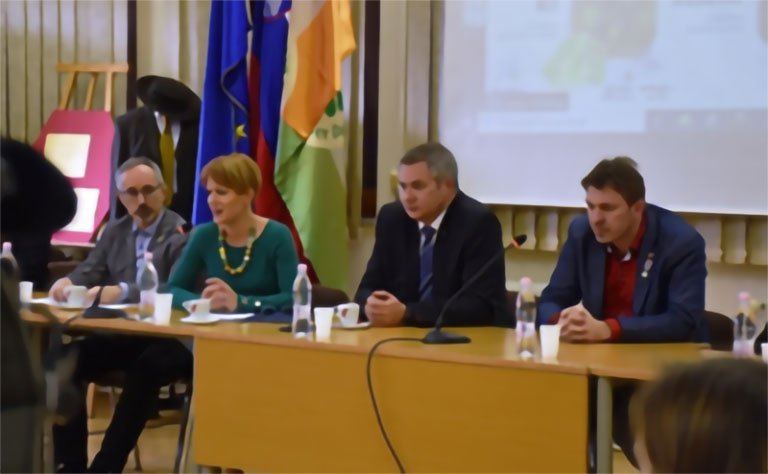 Priprave na TSZ ministri za mizo
