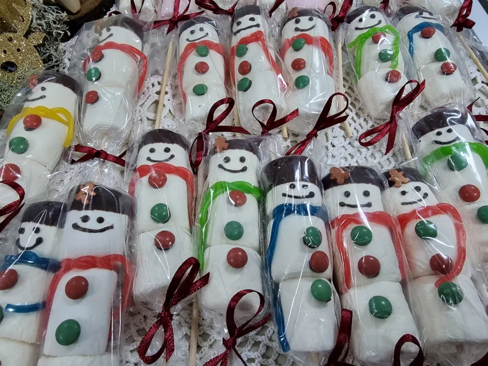 Velika dobrodelna praznična tržnica