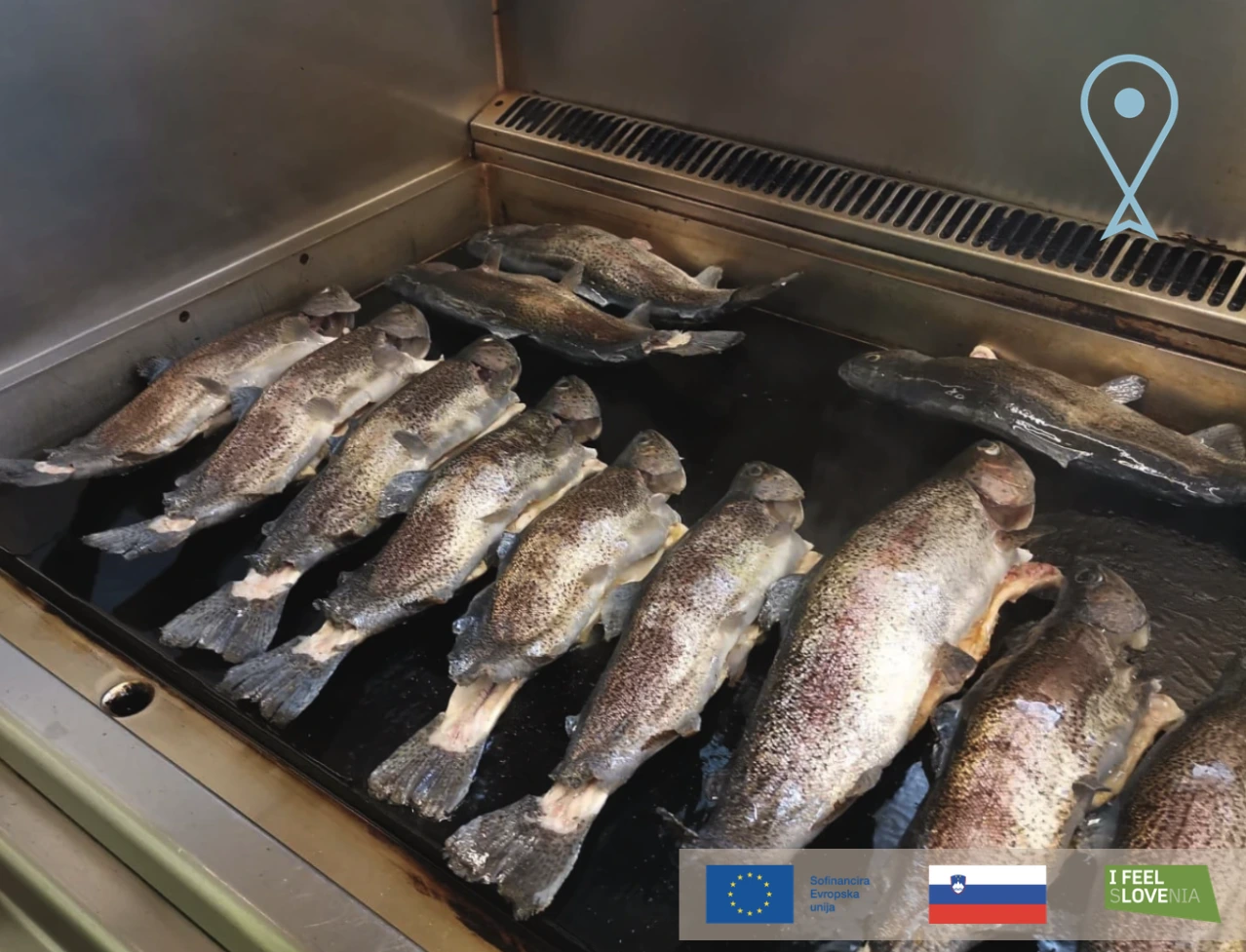 Domače postrvi, pečene na žaru