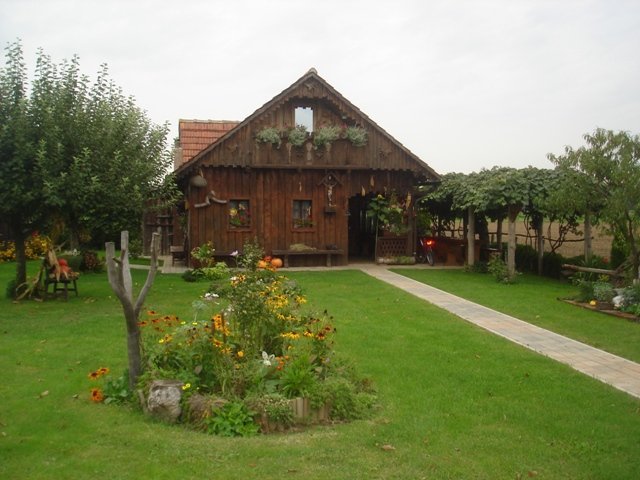 Stara lesena hiša