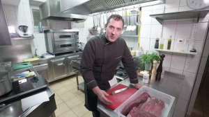 [VIDEO] Roberto Gregorčič o pripravi govejega in piščančjega mesa